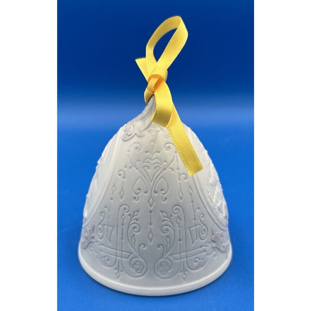 Lladró‎ 2003 Limited Edition Lladro Annual Porcelain Christmas Bell.(No Box) - Picture 4 of 8